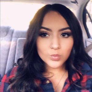 Meet your Posher, Amaya